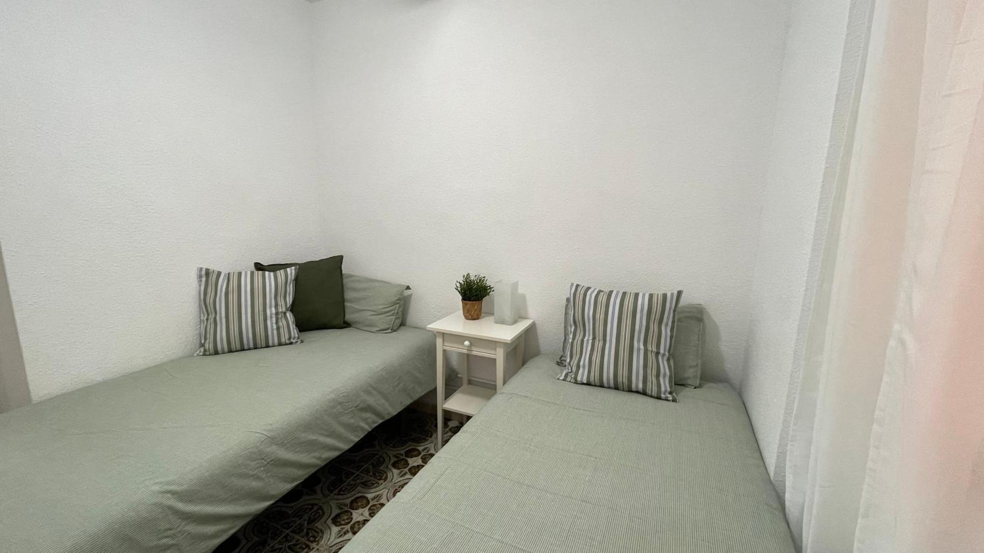 Charming Beachfront Apartment Мурсия Экстерьер фото