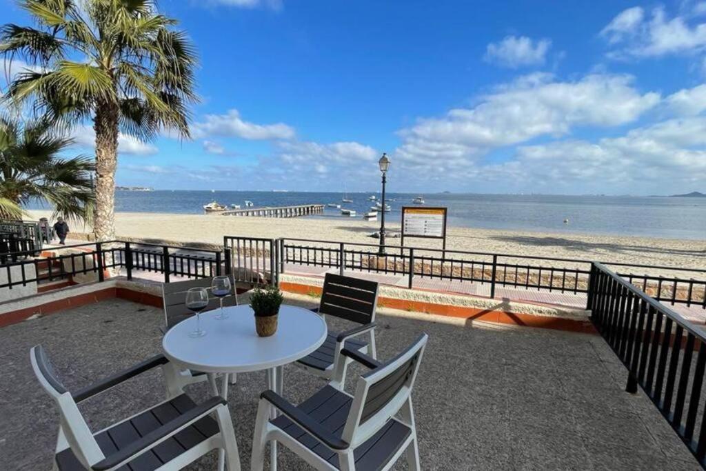 Charming Beachfront Apartment Мурсия Экстерьер фото